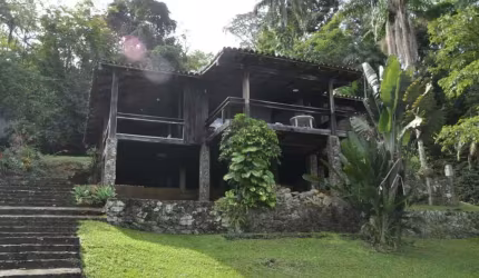 Casa para Venda em Angra dos Reis, Bracuí (Cunhambebe), 4 dormitórios, 2 suítes, 3 banheiros, 4 vagas