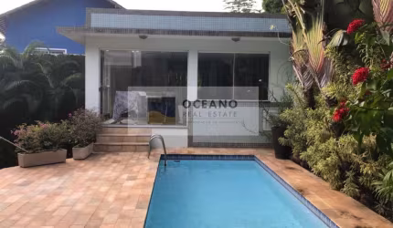 Casa em Condomínio para Venda em Rio de Janeiro, Vargem Pequena, 3 dormitórios, 2 suítes, 5 banheiros, 2 vagas