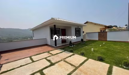 JACAROÁ - 2 QUARTOS, 1 SUÍTE, 360M2 DE LOTE, LINDA ARQUITETURA  - 450 MIL!