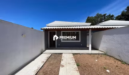 (APENAS VENDA) LINDA CASA EM SÃO JOSÉ, QUINTAL AMPLO, 2 QUARTOS, 1 SUÍTE!