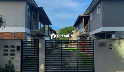 Duplex impecável à venda no Condado, com piscina e churrasqueira.