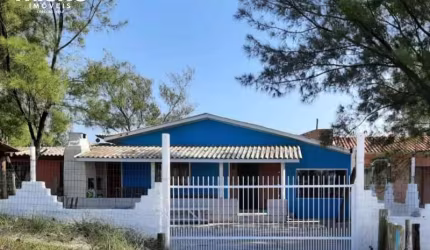 CASA A VENDA NA PRAIA