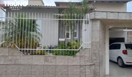 CASA A VENDA