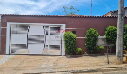 Casa para Venda em Sumaré, Vila Carlota, 2 dormitórios, 1 suíte, 2 banheiros, 4 vagas