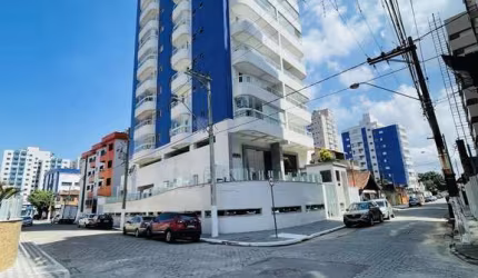 Apartamendo à venda próximo à praia na Praia Grande