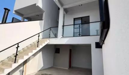 Sobrados à venda em Caieiras