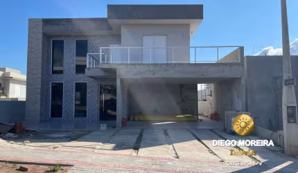 Casa de Alto Padrão à VENDA em Terra Preta – Condomínio Completo!