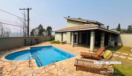 Casa de campo á venda com piscina