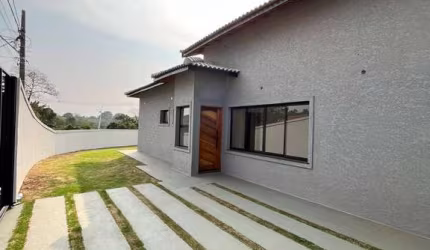 Casa com 3 Suítes à venda em Atibaia
