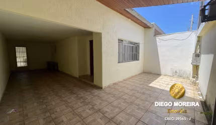 Casa à venda em Atibaia - Oportunidade Imperdível!