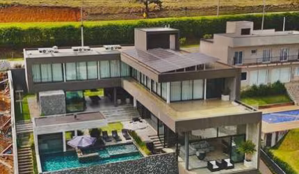 Casa em condomínio em Joanopolis