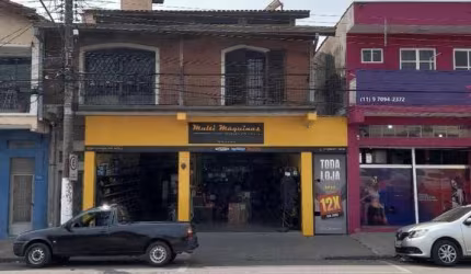 Sobrado para locação residencial ou comercial.