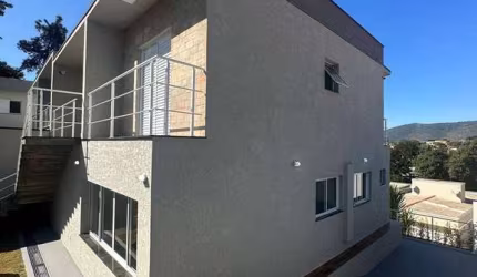 Casa à venda em Atibaia Jardim do Lago com 3 dormitórios