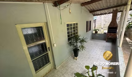 Casa para locação em Terra Preta- Oportunidade!
