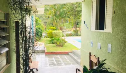 Chácara à venda em Atibaia com 3.000 M²