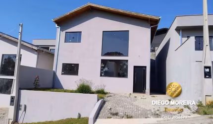 Casa á venda em condomínio em Mairiporã