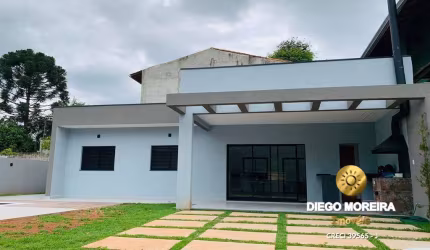 Casa à venda em Atibaia com 3 dormitórios