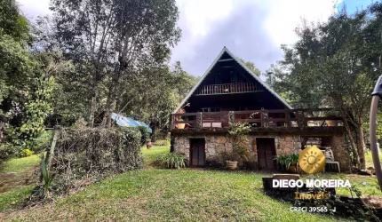 2 Chalés à venda em condomínio de Atibaia
