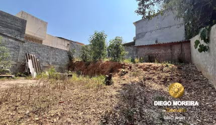 Terreno à venda em Terra Preta