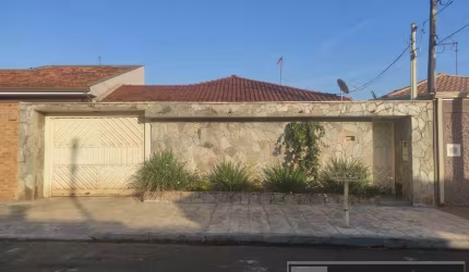 Casa para Venda em Pradópolis, Jardim mirian, 3 dormitórios, 1 suíte, 2 banheiros, 2 vagas