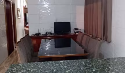 Casa para Venda em Ribeirão Preto, Antônio Marincek, 3 dormitórios, 1 suíte, 2 banheiros, 2 vagas