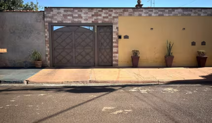 Casa para Venda em Pradópolis, CDHU, 4 dormitórios, 3 banheiros, 3 vagas