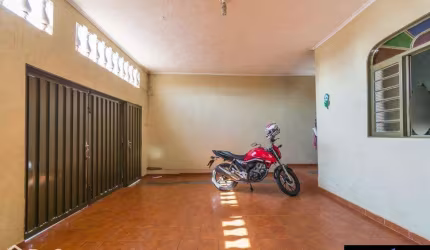 Casa para Venda em Ribeirão Preto, Vila Tibério, 2 dormitórios, 2 banheiros, 2 vagas