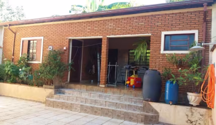 Casa para Venda em Dumont, CENTRO, 3 dormitórios, 1 suíte, 2 banheiros, 3 vagas