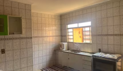 Casa para Venda em Dumont, CENTRO, 2 dormitórios, 1 banheiro, 2 vagas