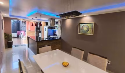 Casa para Venda em Ribeirão Preto, Planalto Verde, 3 dormitórios, 3 suítes, 5 banheiros, 2 vagas