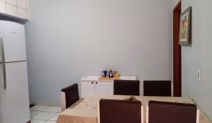Casa para Venda em Ribeirão Preto, Vila Albertina, 2 dormitórios, 1 suíte, 2 banheiros, 2 vagas
