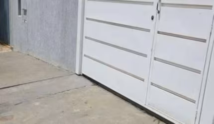 Casa para Venda em Ribeirão Preto, Parque das Oliveiras, 2 dormitórios, 2 banheiros, 2 vagas