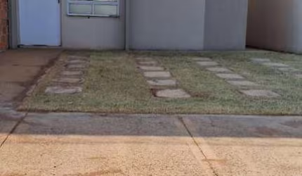 Casa para Venda em Ribeirão Preto, Santa Iria, 2 dormitórios, 1 banheiro, 2 vagas