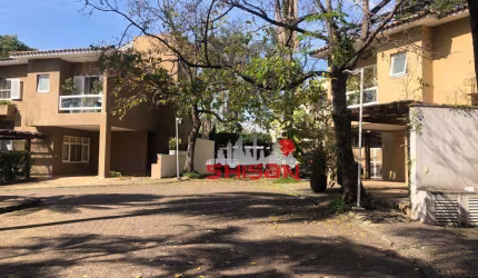 Casa em condomínio - 465 m² - 4 suítes - 4 Vagas