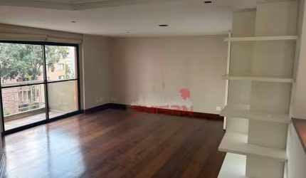 Apartamento em Indianópolis com 180m²