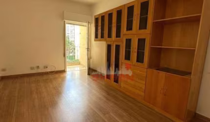 Apartamento a venda em ótima localização do Jardim Paulista com 112m² reformado.