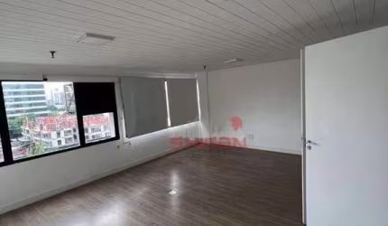Sala Comercial em Moema com 52m²