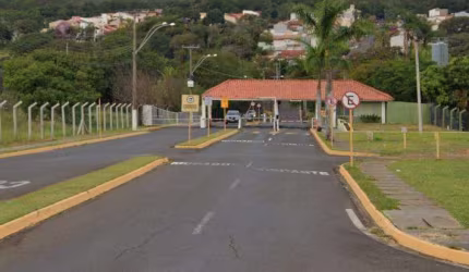 Casa para Venda em Bauru, Jardim Shangri-Lá, 2 dormitórios, 2 suítes, 3 banheiros, 2 vagas