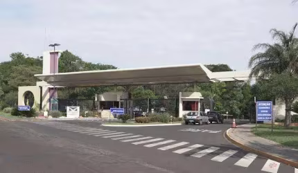 Casa para Venda em Bauru, Vila Aviaçao, 4 dormitórios, 4 suítes, 5 banheiros, 2 vagas