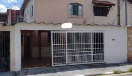 Casa Grande à Venda na Cidade Líder com 4 dormitórios  3 banheiros 3 vagas