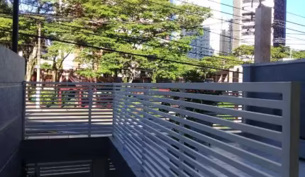 SOBRADO IDEAL PARA FINS COMERCIAIS
