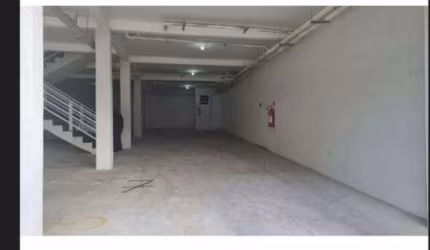 COBERTURA Á VENDA COM 02 QUARTO, 01 VAGA EM SANTO ANDRÉ.