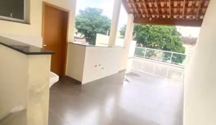 Cobertura com churrasqueira, hall social com Elevador, 2 dormitórios sendo 1 suíte e 2 vagas