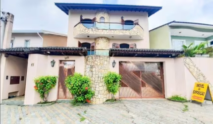 Casa em São Bernardo do Campo, 600m², 4 Dormitórios.
