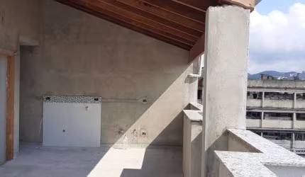 Cobertura com 96m², 2 dormitórios (uma suíte), 2 banheiros, sala, cozinha, área de serviço, 1 vaga, Santo André, SP