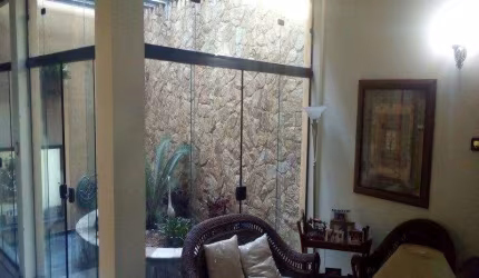 Sobrado à venda no Jardim Maringá com 400m² 3 dormitórios 3 suítes 4 banheiros 5 vagas