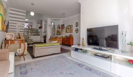 Casa  á venda no Morumbi com 3 dormitórios 3 suítes 5 banheiros 4 vagas