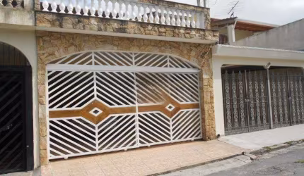 Casa em Vila Arriete com 297m²  4 Dormitórios 2 suites