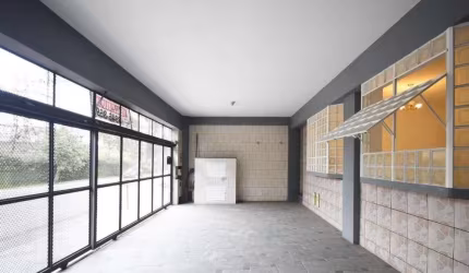 Sobrado à venda na Super Quadra Morumbi com 280m² 4 dormitórios 3 suítes 5 banheiros 4 vagas