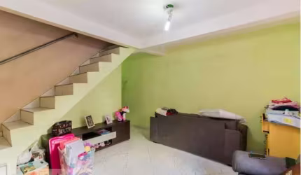 Sobrado com 4 dormitórios na Vila São Francisco